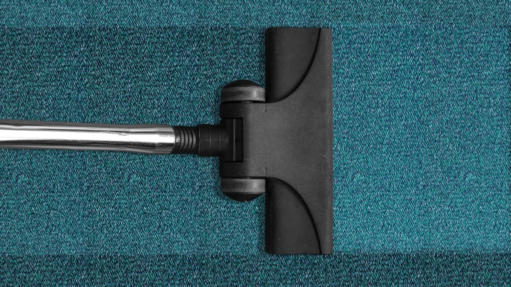 Can a professipnal carpet cleaner remove urin smells?
