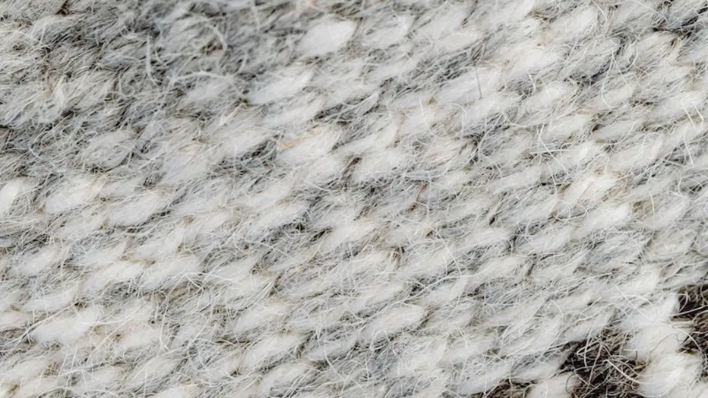 How to remove pet hair from vehicle carpet?