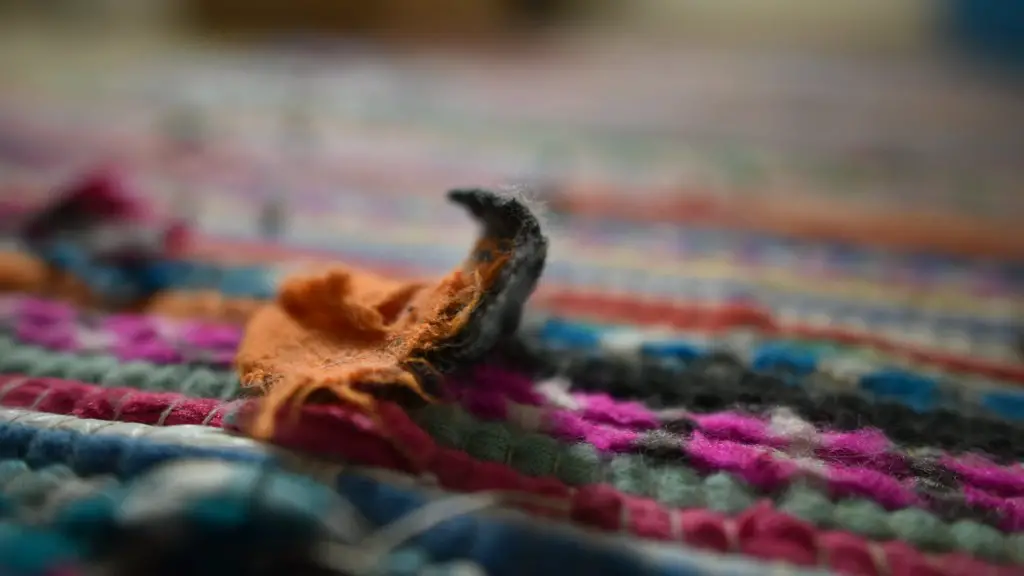 Can you use lestoil to remove feces stains from carpet?